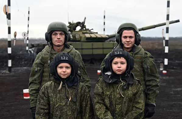 Ростовские военные исполнили желание братьев-близнецов
