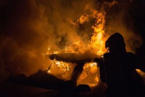 В Азове Ростовской области сгорели 2 автомобиля